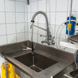 Commercial Plumbing Service Laval