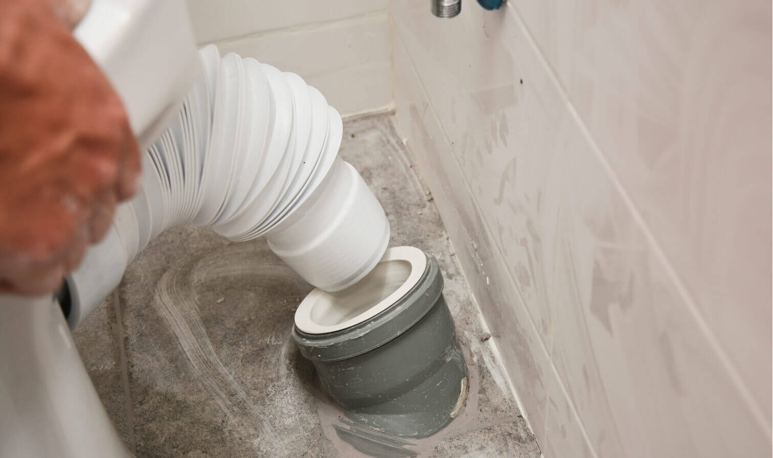 replace lead toilet drain pipe