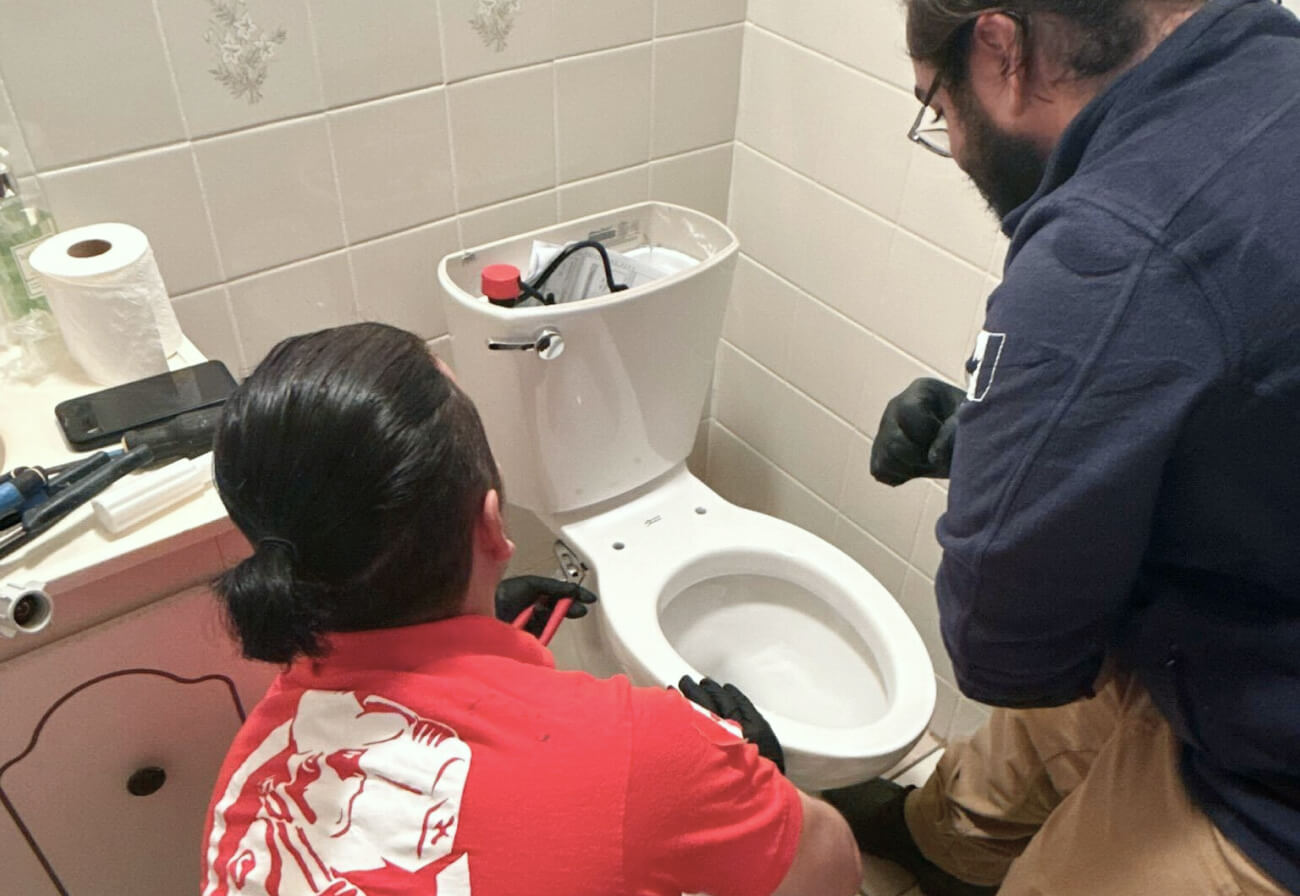 toilet plumber Niagara Falls