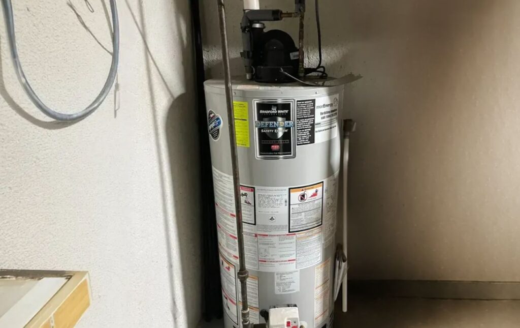 Superior Plumbing & Heating expert Water Heater Installation of a GE SmartWater tank unit in a basement